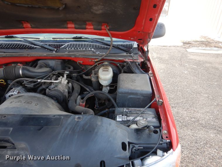 image for item FX9080 2004 GMC Sierra 1500  pickup truck