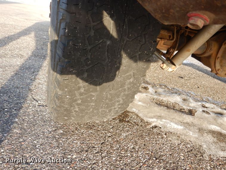 image for item FX9080 2004 GMC Sierra 1500  pickup truck