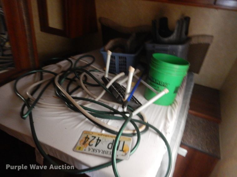 image for item FX9164 2013 Forest River LaCrosse  camper