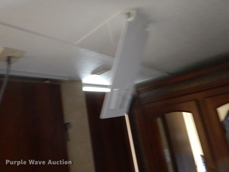 image for item FX9164 2013 Forest River LaCrosse  camper