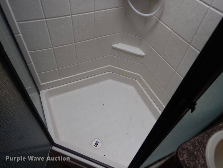 image for item FX9164 2013 Forest River LaCrosse  camper