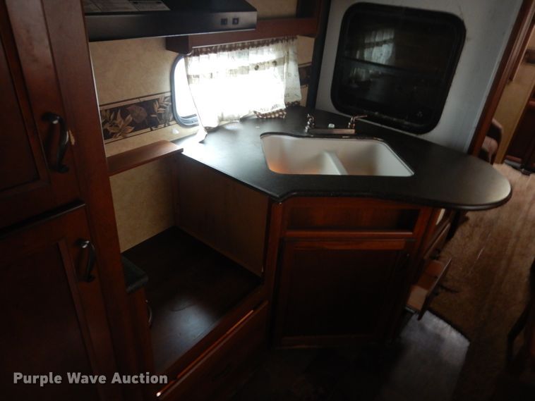 image for item FX9164 2013 Forest River LaCrosse  camper