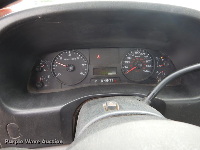 image for item FX9182 2006 Ford F350 Super Duty  SuperCab utility bed pickup truck