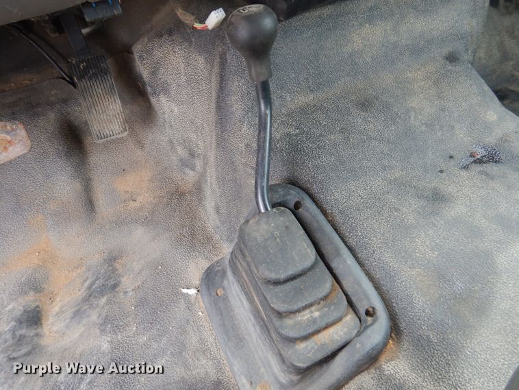 image for item FX9182 2006 Ford F350 Super Duty  SuperCab utility bed pickup truck