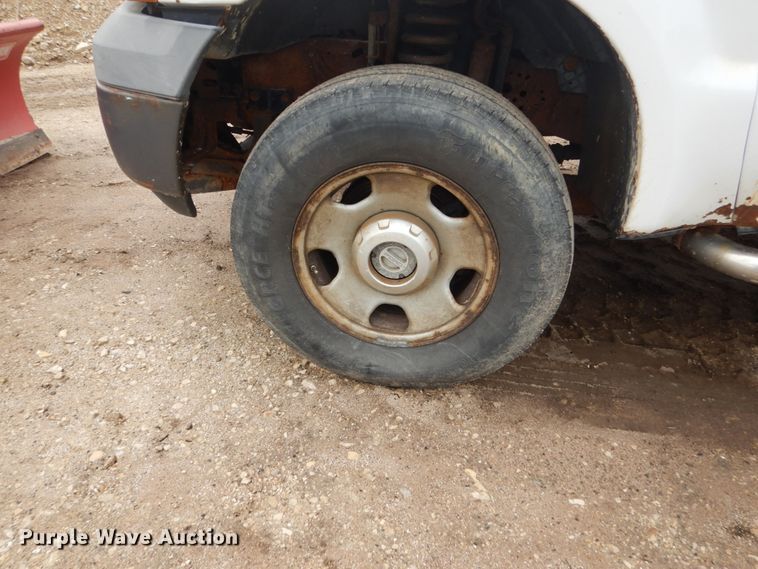 image for item FX9182 2006 Ford F350 Super Duty  SuperCab utility bed pickup truck