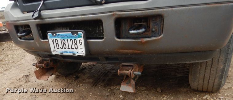 image for item FX9182 2006 Ford F350 Super Duty  SuperCab utility bed pickup truck