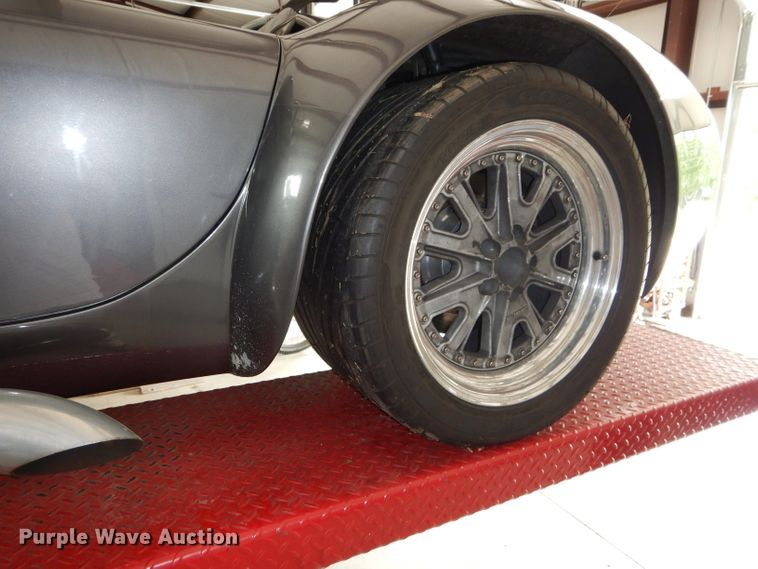 image for item FY9132 2005 JBL Competition Roadster Cobra  replica