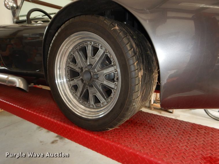 image for item FY9132 2005 JBL Competition Roadster Cobra  replica