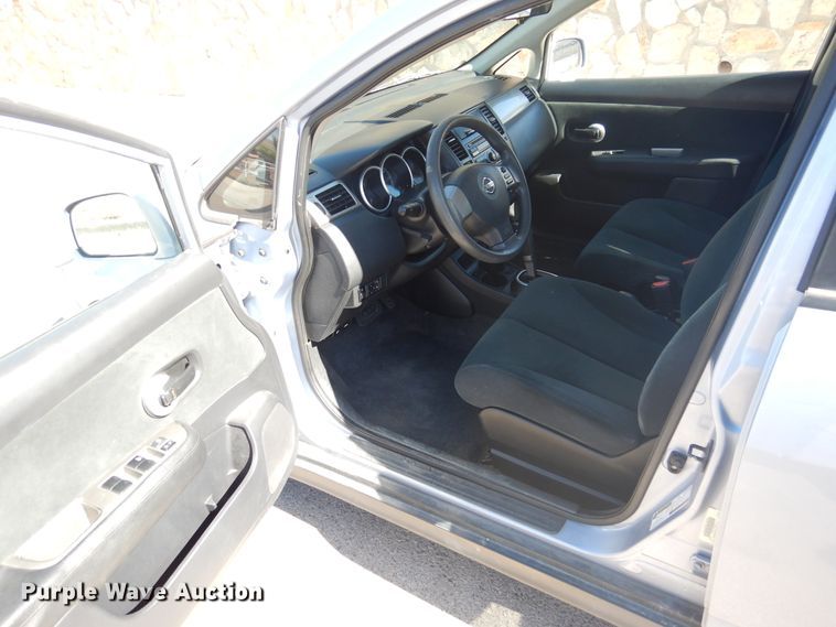 image for item GE9450 2011 Nissan Versa