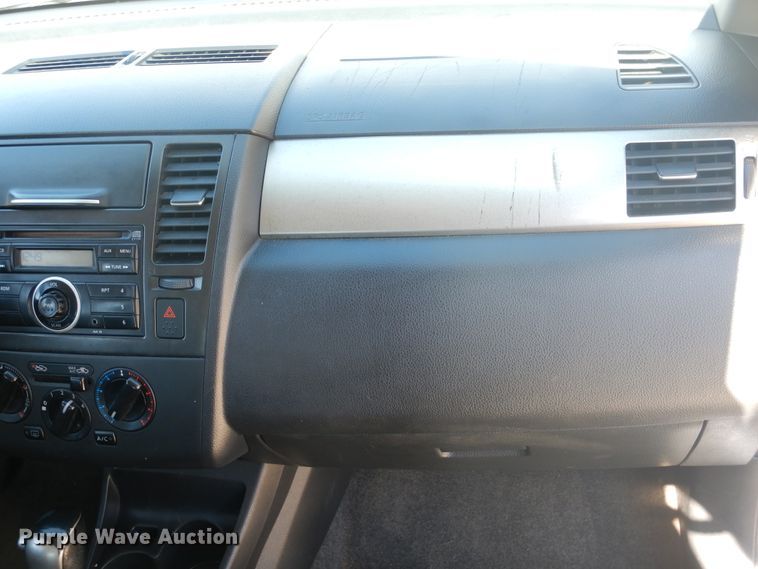 image for item GE9450 2011 Nissan Versa