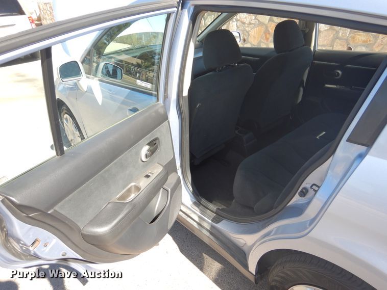 image for item GE9450 2011 Nissan Versa