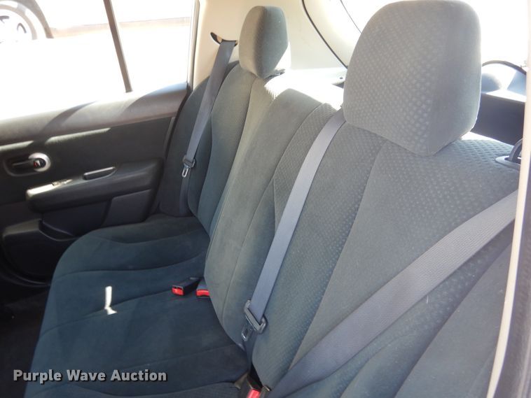 image for item GE9450 2011 Nissan Versa