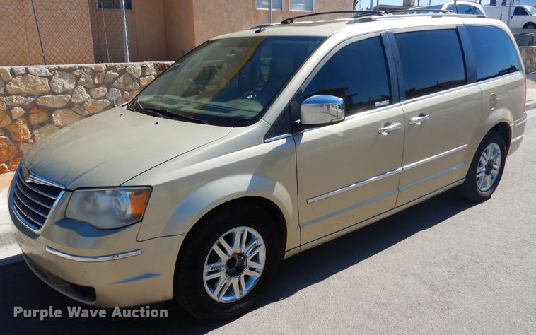 image for item GE9451 2010 Chrysler Town & Country Limited  van