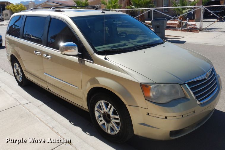 image for item GE9451 2010 Chrysler Town & Country Limited  van