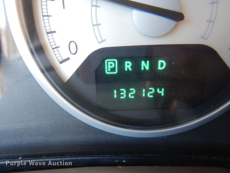 image for item GE9451 2010 Chrysler Town & Country Limited  van