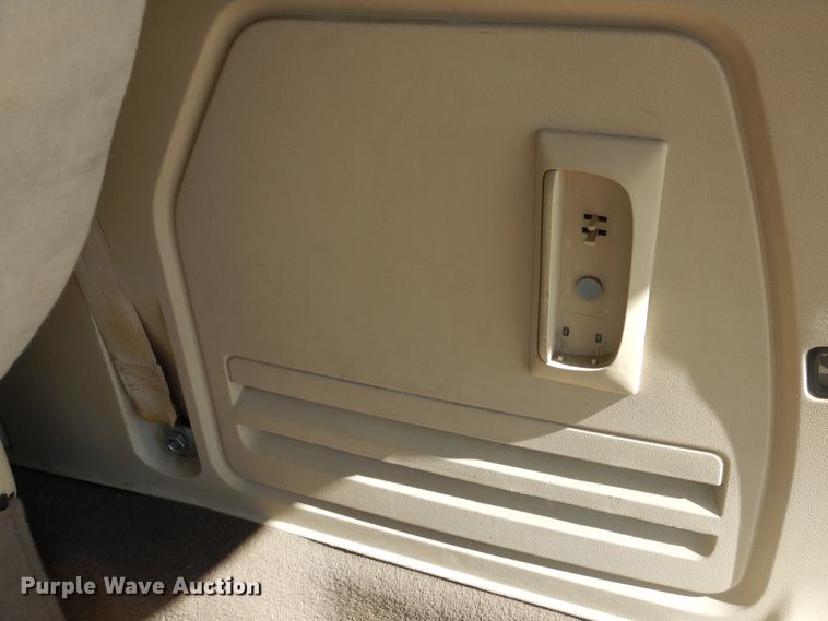 image for item GE9451 2010 Chrysler Town & Country Limited  van