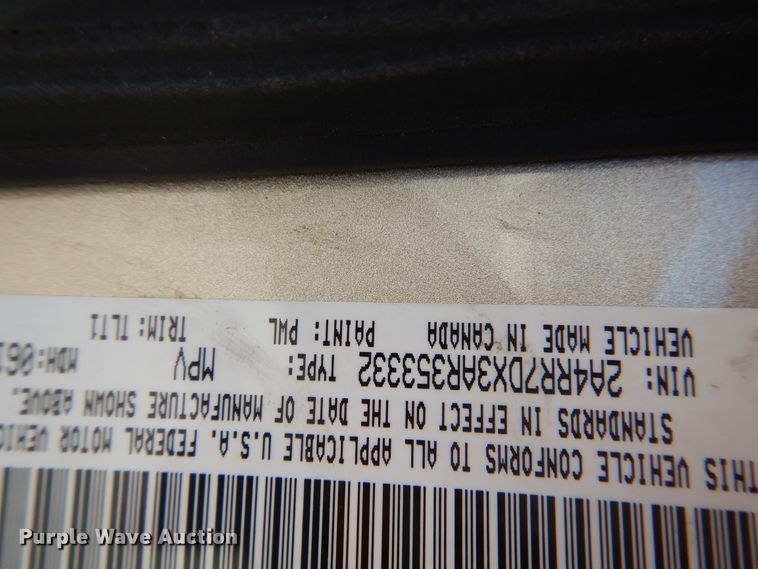 image for item GE9451 2010 Chrysler Town & Country Limited  van