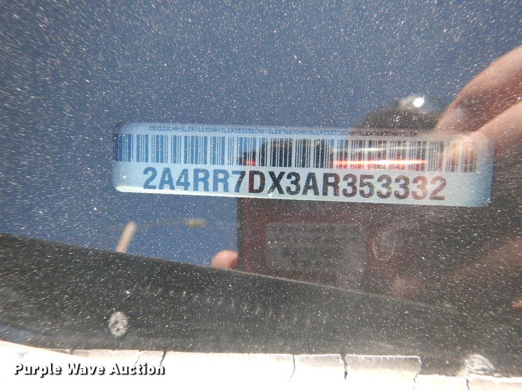 image for item GE9451 2010 Chrysler Town & Country Limited  van