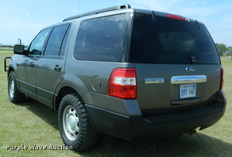 image for item GE9916 2010 Ford Expedition  SUV