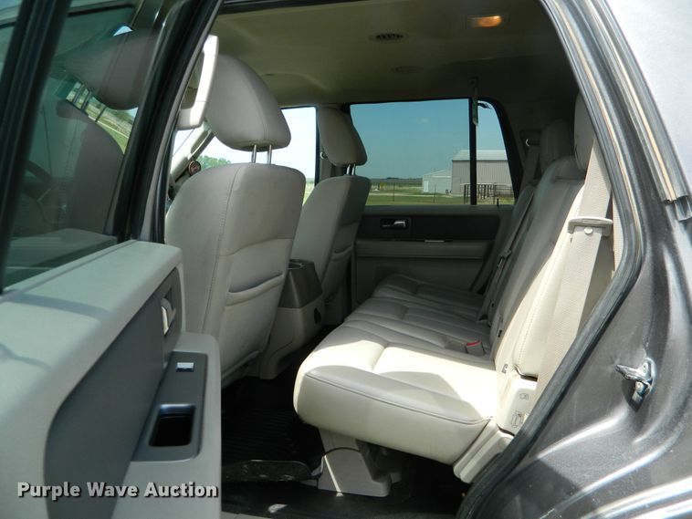 image for item GE9916 2010 Ford Expedition  SUV