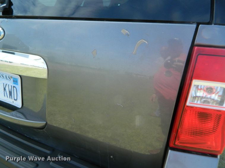 image for item GE9916 2010 Ford Expedition  SUV