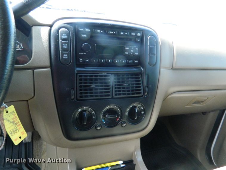 image for item GE9917 2002 Ford Explorer  SUV