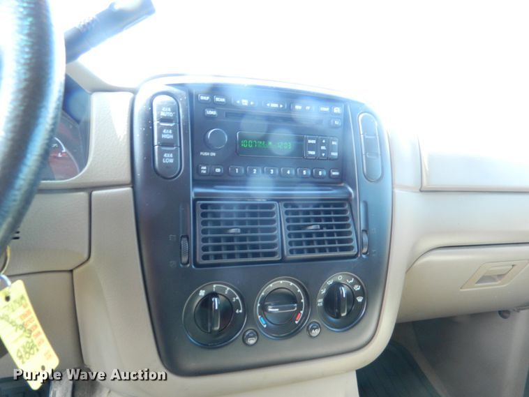 image for item GE9917 2002 Ford Explorer  SUV