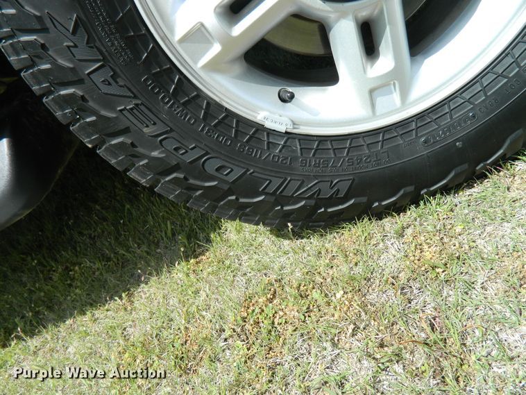 image for item GE9917 2002 Ford Explorer  SUV