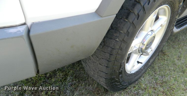 image for item GE9917 2002 Ford Explorer  SUV