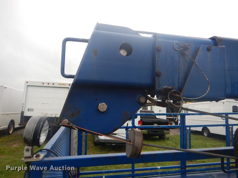 Crane truck bed in Collinsville, OK Item GF9202 sold Purple Wave