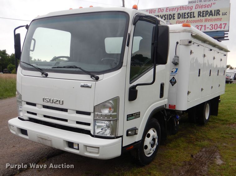 image for item GF9211 2013 Isuzu NPR  refrigerated truck
