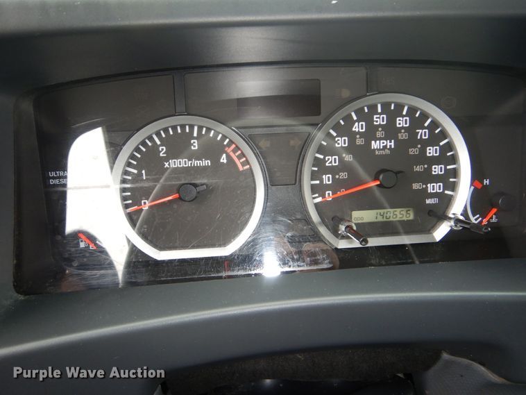 image for item GF9211 2013 Isuzu NPR  refrigerated truck