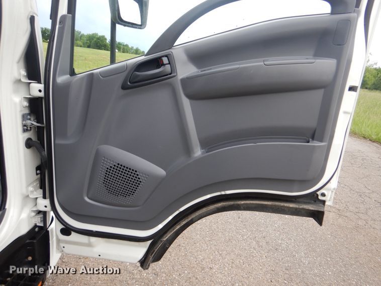 image for item GF9211 2013 Isuzu NPR  refrigerated truck