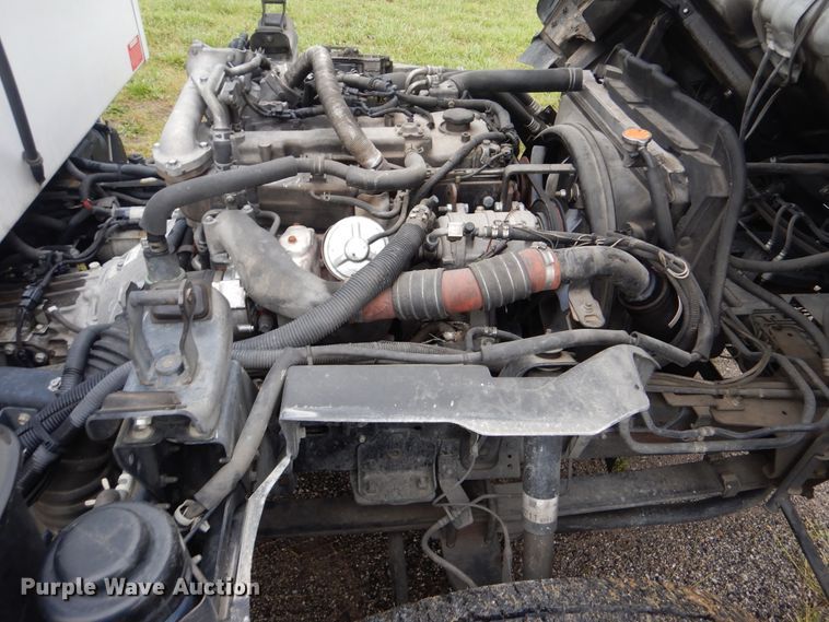 image for item GF9211 2013 Isuzu NPR  refrigerated truck