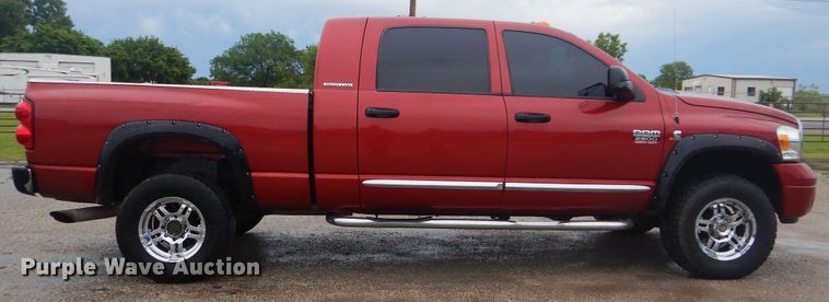 image for item GF9213 2007 Dodge Ram 2500HD  Mega Cab pickup truck