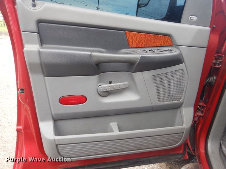 image for item GF9213 2007 Dodge Ram 2500HD  Mega Cab pickup truck