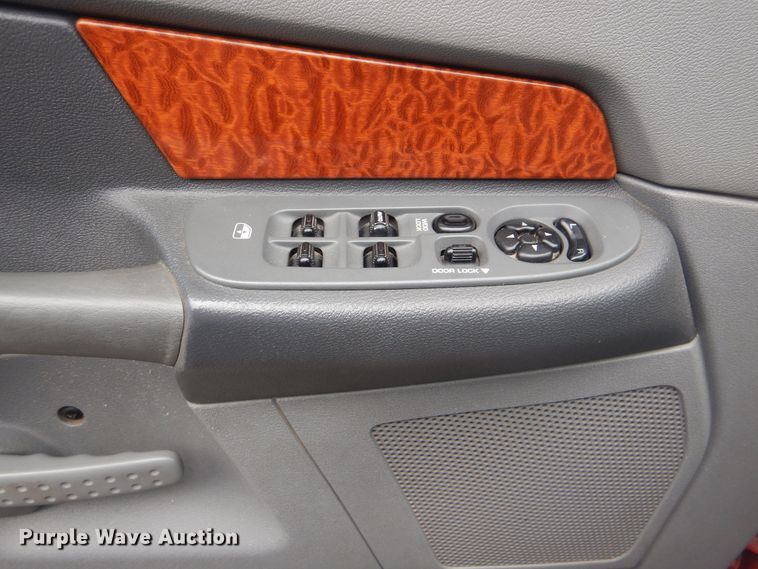 image for item GF9213 2007 Dodge Ram 2500HD  Mega Cab pickup truck