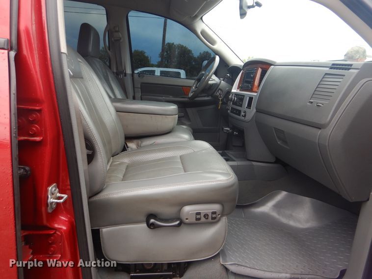 image for item GF9213 2007 Dodge Ram 2500HD  Mega Cab pickup truck