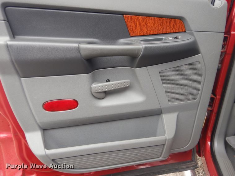 image for item GF9213 2007 Dodge Ram 2500HD  Mega Cab pickup truck