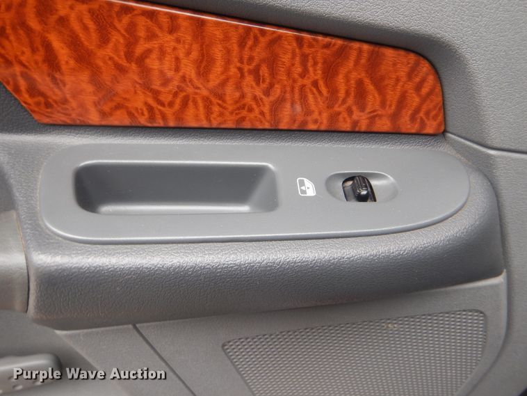 image for item GF9213 2007 Dodge Ram 2500HD  Mega Cab pickup truck