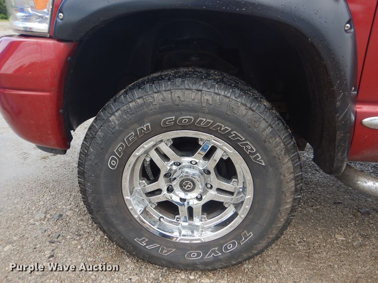 image for item GF9213 2007 Dodge Ram 2500HD  Mega Cab pickup truck