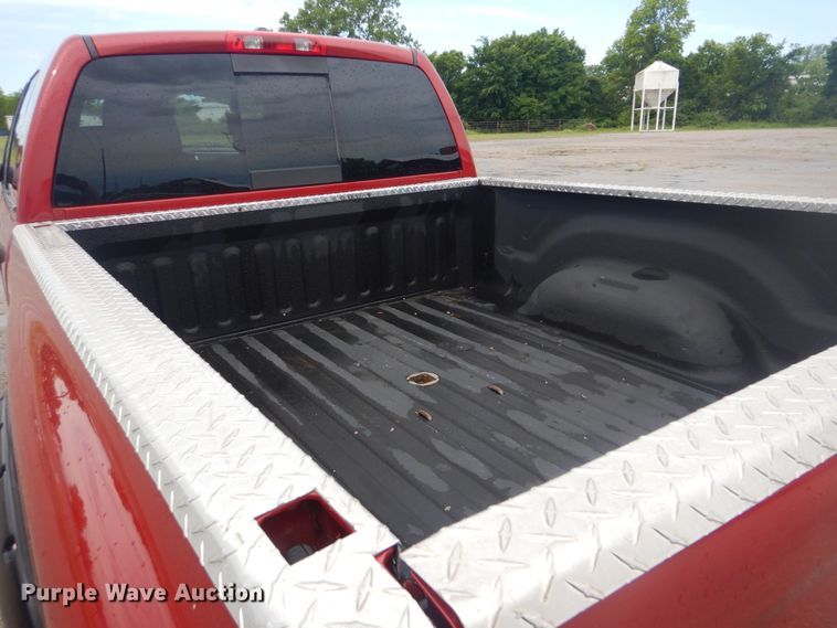 image for item GF9213 2007 Dodge Ram 2500HD  Mega Cab pickup truck