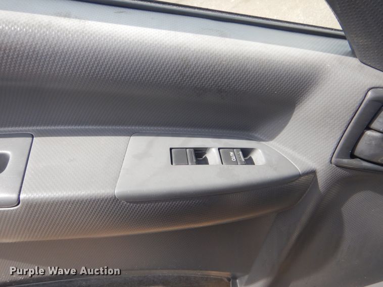 image for item GF9216 2012 Isuzu NPR  refrigerated truck