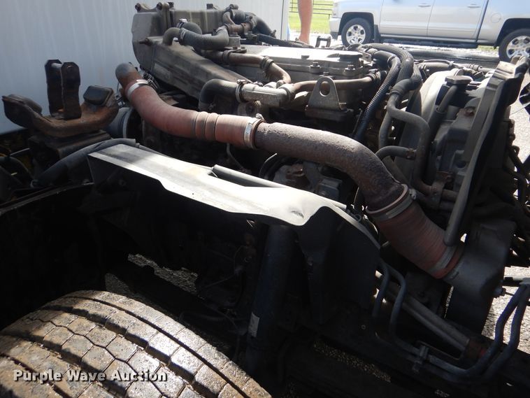 image for item GF9216 2012 Isuzu NPR  refrigerated truck