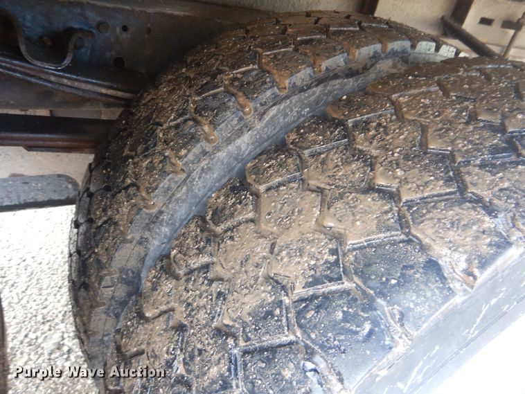 image for item GF9216 2012 Isuzu NPR  refrigerated truck