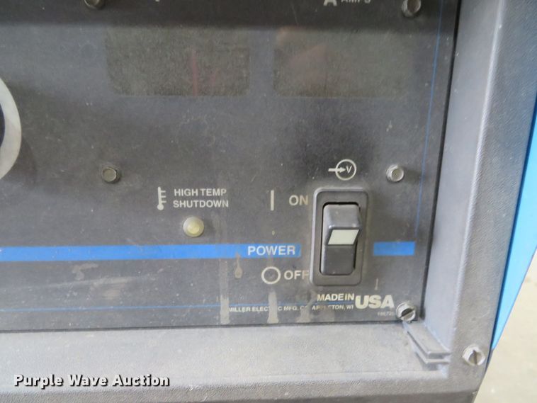 image for item GI9165 Miller Deltaweld 302 mig welder