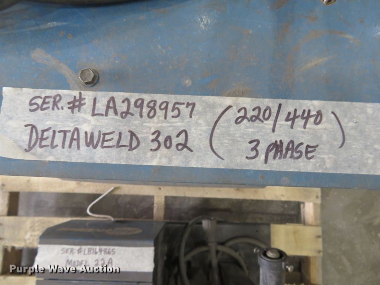 image for item GI9165 Miller Deltaweld 302 mig welder