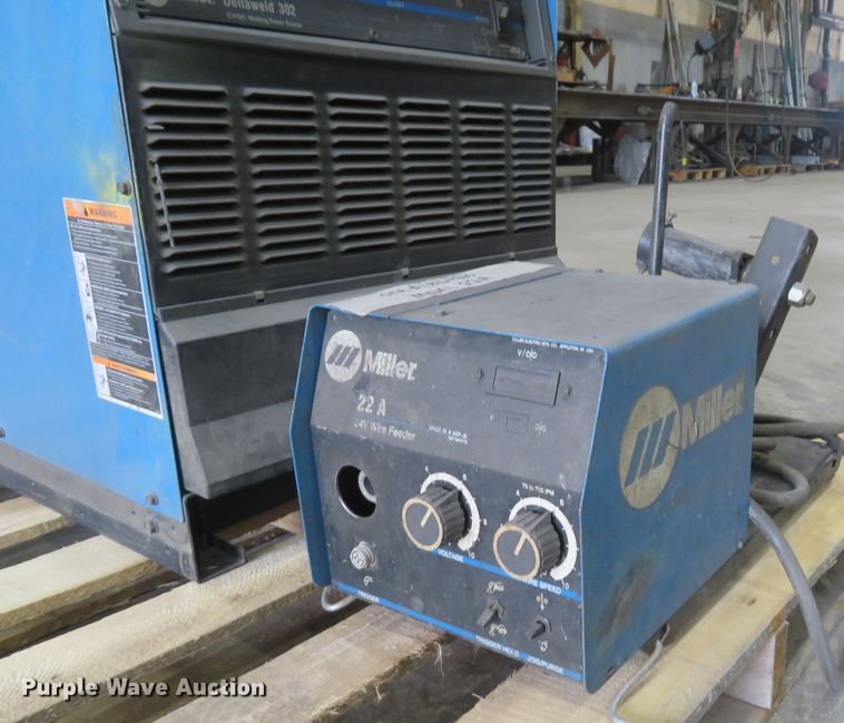 image for item GI9165 Miller Deltaweld 302 mig welder