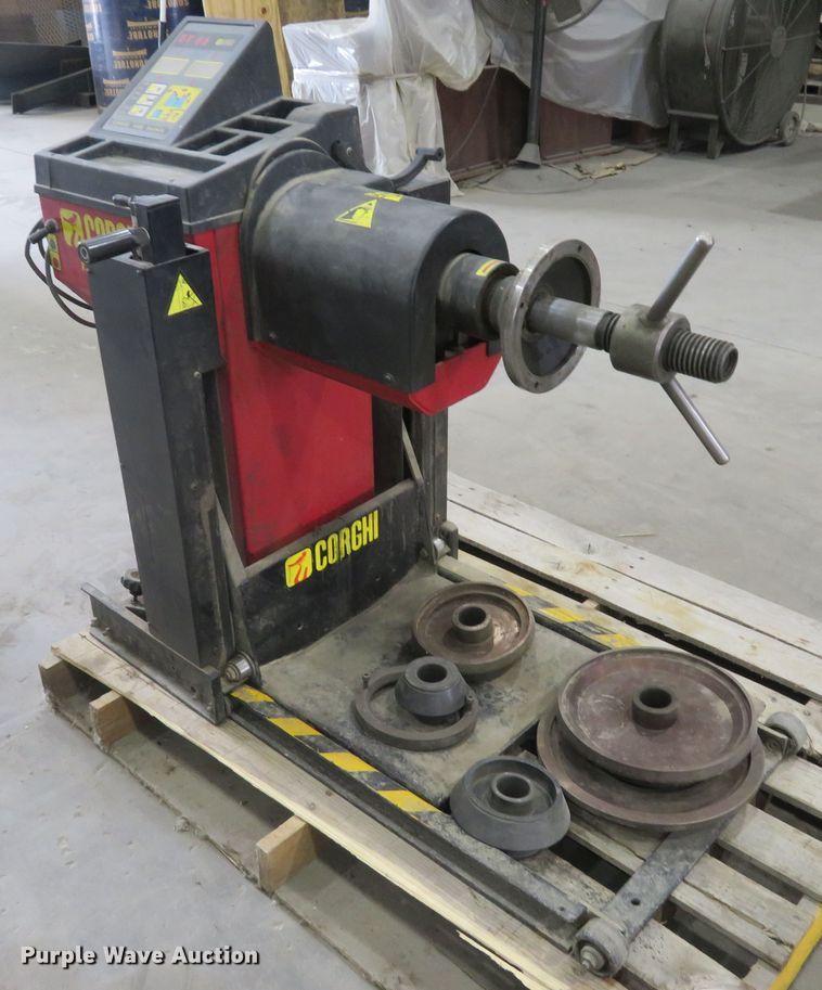 image for item GI9166 Corghi ET66 tire balancer