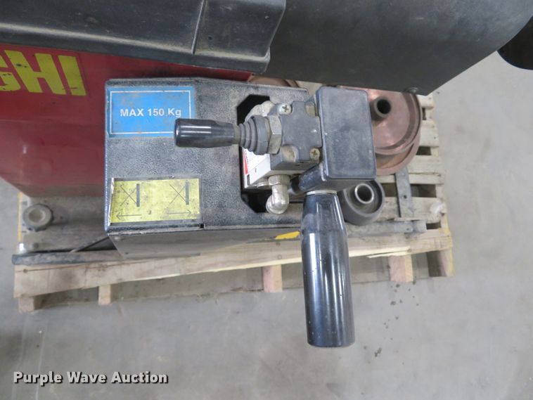 image for item GI9166 Corghi ET66 tire balancer